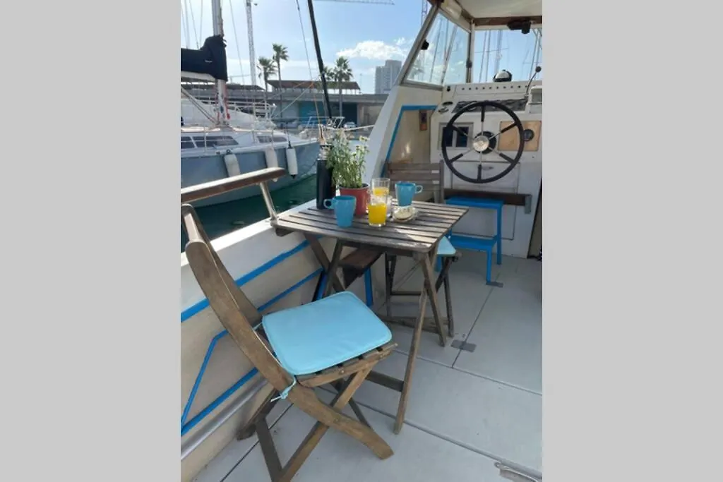 Botel Beautiful 70S Vintage Yacht Boat In Barcelona Hotel Sant Adria de Besos Spain