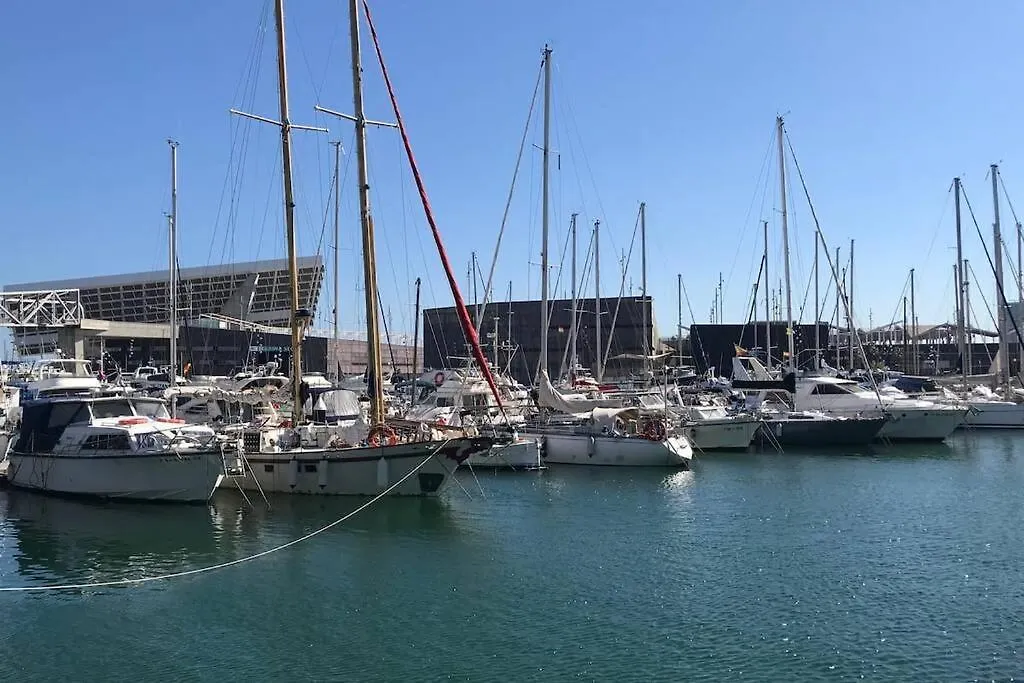 Beautiful 70S Vintage Yacht Boat In Barcelona Hotel Sant Adria de Besos Botel